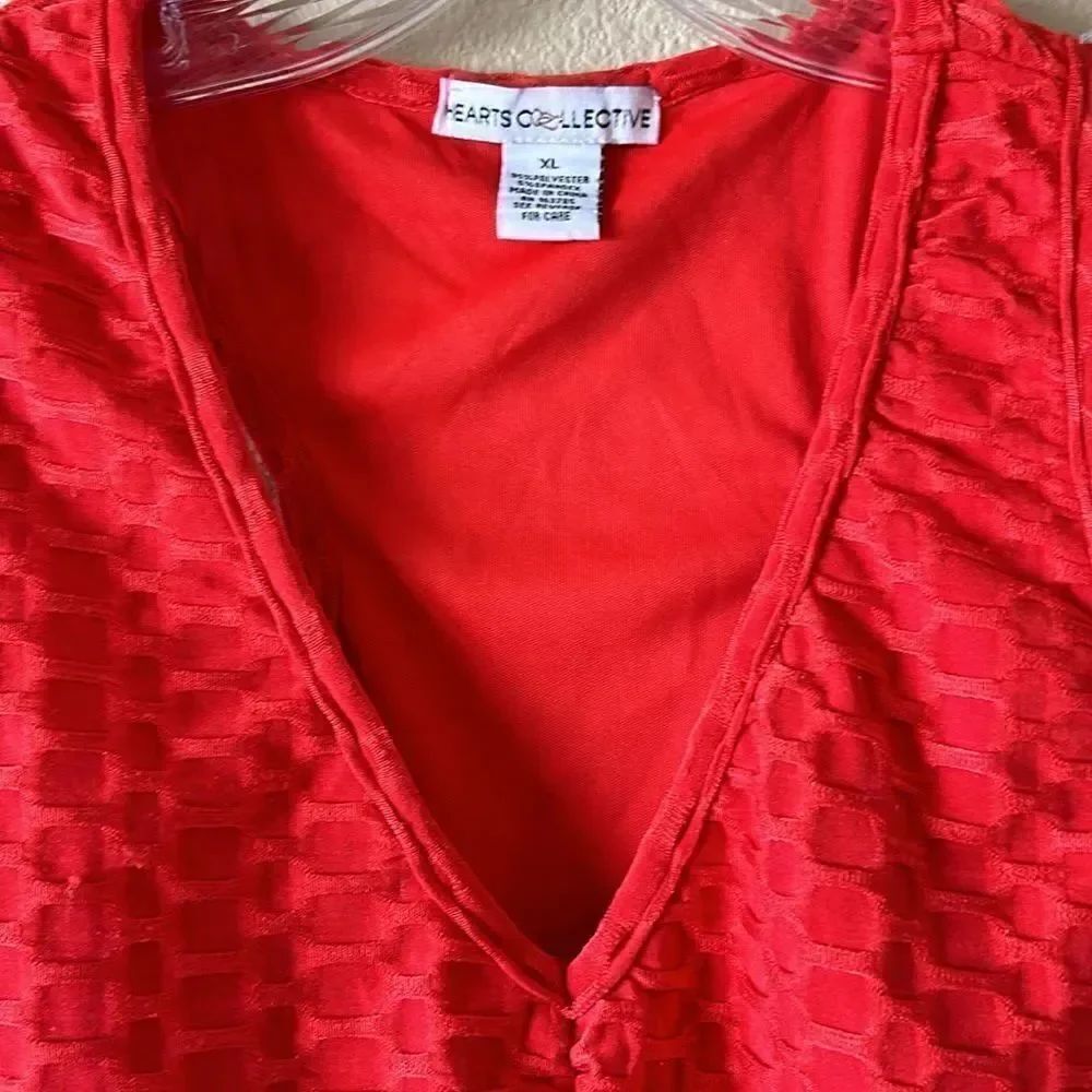 NEW Hearts Collective Red Crop Top - Picture 3 of 4